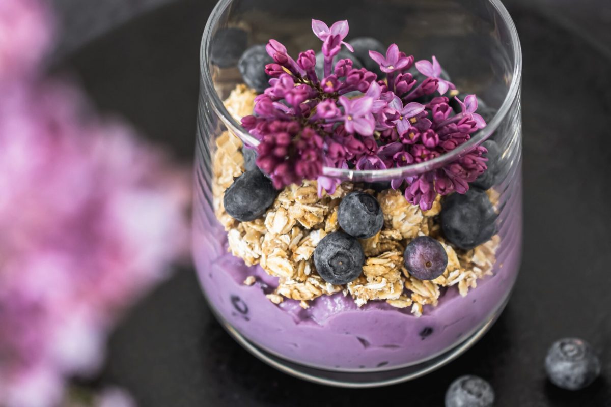 Blüten in einem Glas_Foto von Anna Pyshniuk von Pexels